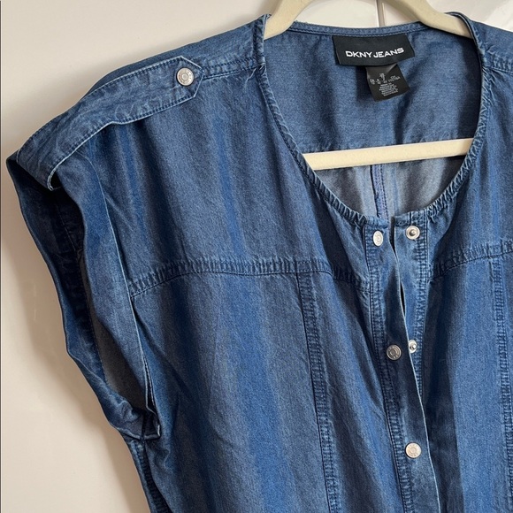 NWOT DKNY JEANS Dark Denim Short Sleeve Crop Jumpsuit Pockets, Size12 - Picture 6 of 11